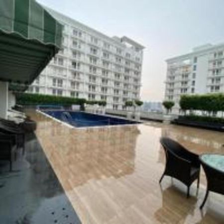 אפרטהוטל Neel Skye - Couple Friendly - Dlf My Pad, Gomtinagar , לקנאו מראה חיצוני תמונה